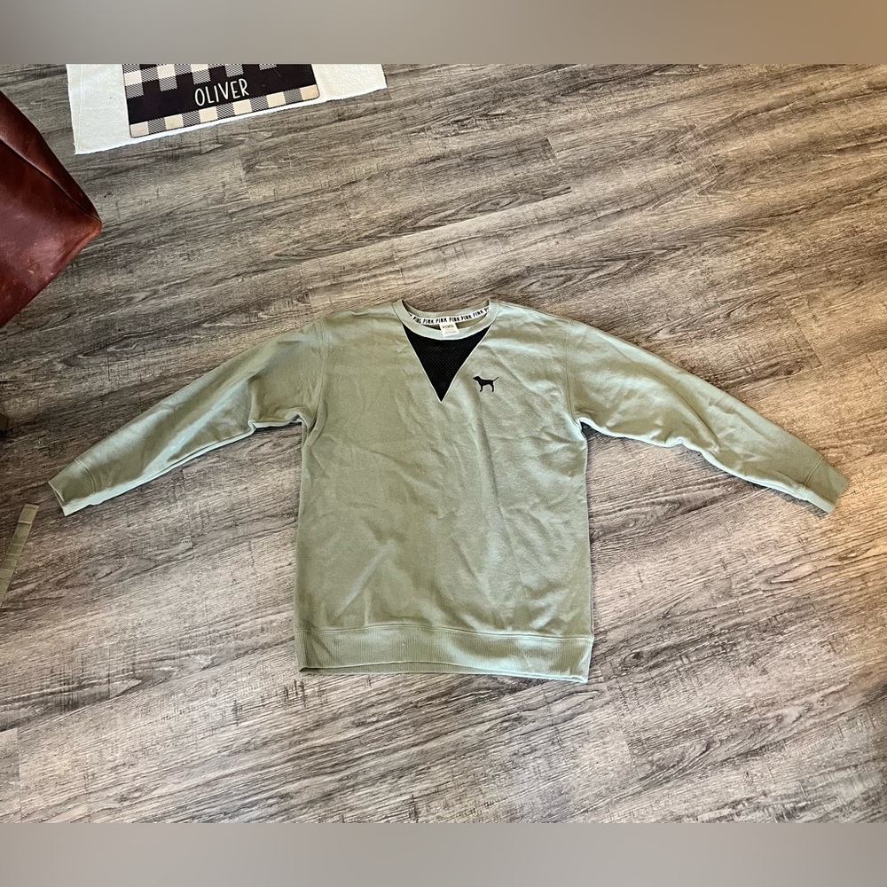 Victoria’s Secret PINK crew neck sweatshirt